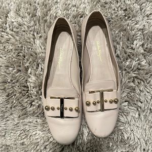 Women's Black Sarno Pearl Embellished Leather Loafers 10 beige